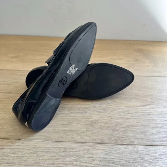 Micheal Kors Navy Blue Patent Leather Loafers