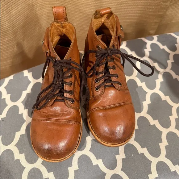 Mikoleon Heirloom Brown Leather Lace-Up Boots size 27