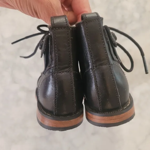 Mikoleon Heirloom Classic Black Boots
