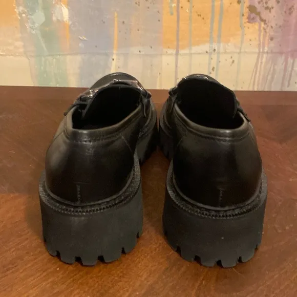 Minelli Paris Black Leather Flats/Loafers  Women’s 41/ US 10   EUC