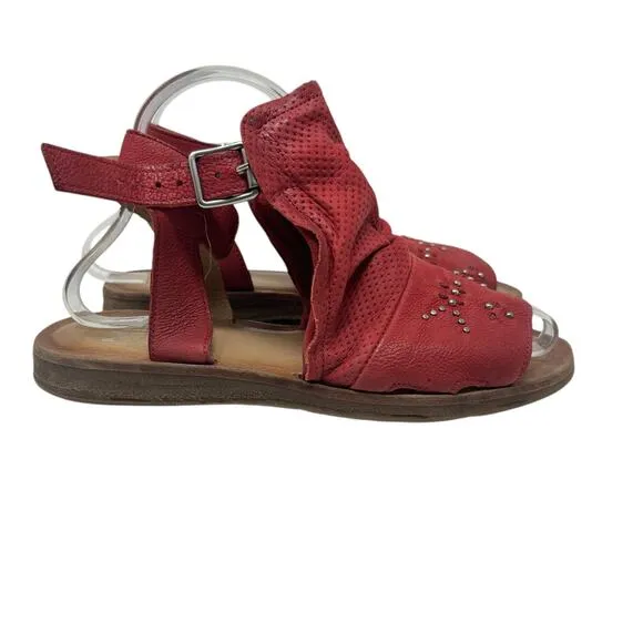 Miz Mooz Fifi Sandals Flat Leather Perforated Ankle Strap Red Size 39 US 8.5 9
