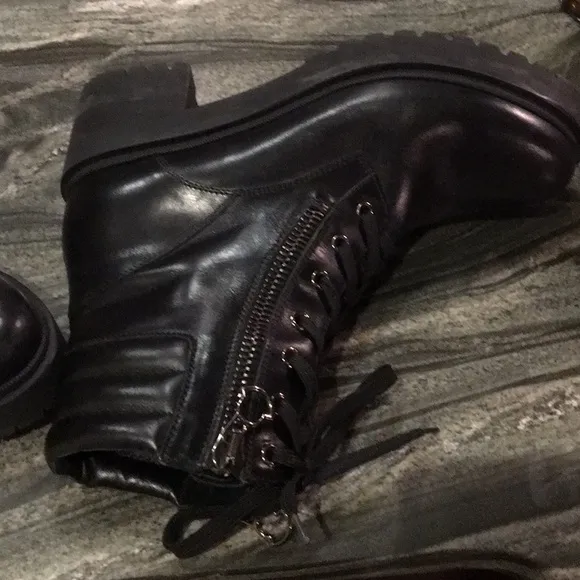 Moncler Viviane Leather Ankle Boots