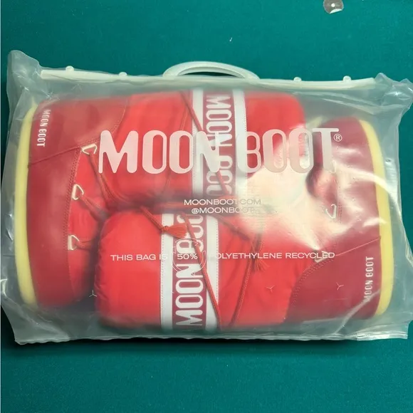 Moon Boot ICON RED NYLON BOOTS