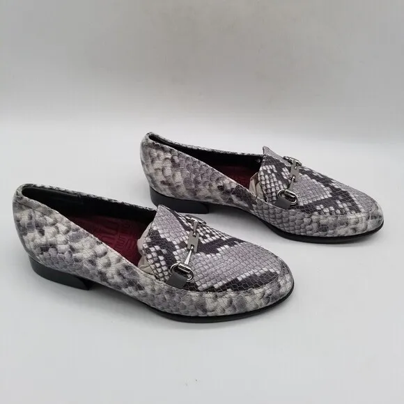 Munro Women Gray Snake Print Leather Harrison Loafers Flats 6 M