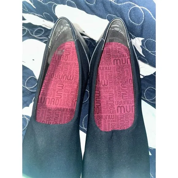 Munro Women's Black Suede Slip-On Loafers Size 11.5 Casual Flats