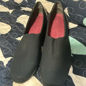 Munro Women's Black Suede Slip-On Loafers Size 11.5 Casual Flats
