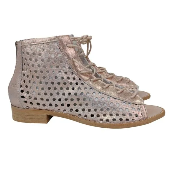 Musse &amp; Cloud Aiden Perforated Flat Sandal Metallic Rose Pink Color Size…