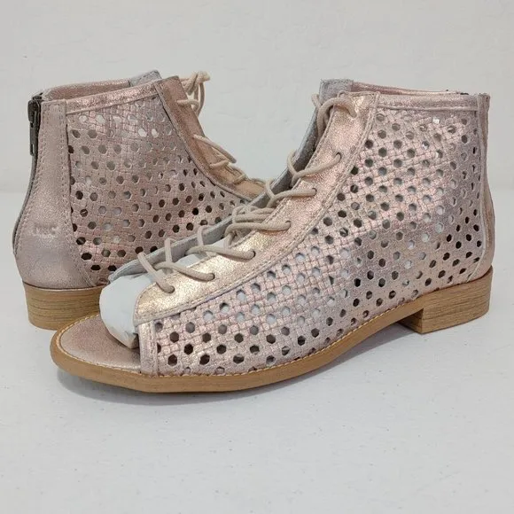 Musse &amp; Cloud Aiden Perforated Flat Sandal Metallic Rose Pink Color Size…