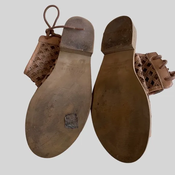 MUSSE &amp; CLOUD AMY CAGED SANDALS