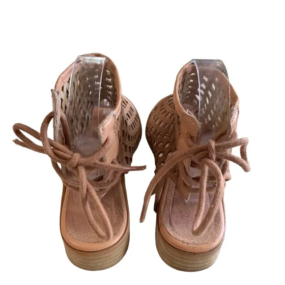 MUSSE &amp; CLOUD AMY CAGED SANDALS