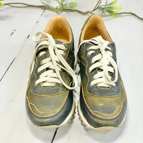 Musse &amp; Cloud Womens Mamba Leather Low Top Lace Up Fashion Sneakers