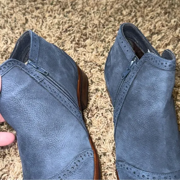 NAOT Nefasi Ankle Boots Women EU 40/ US 9 Navy Blue Nubuck Leather Side Zip Shoe