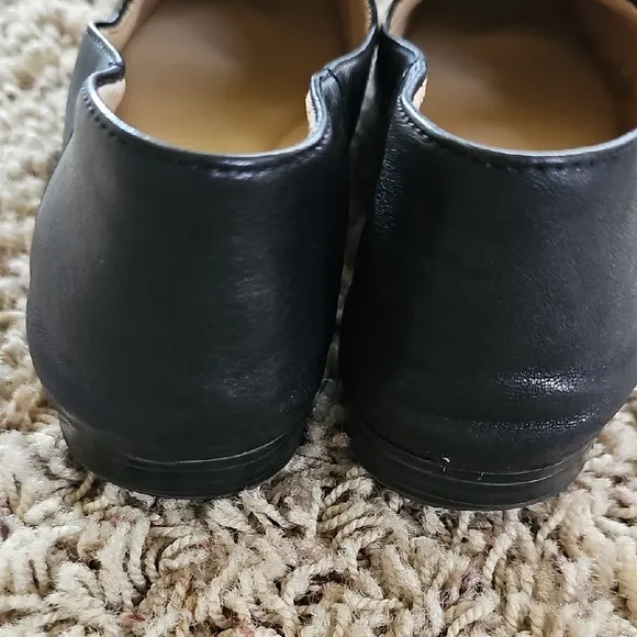 Naturalizer Lorna 7.5W Sleek Black Slip-On Leather Loafers