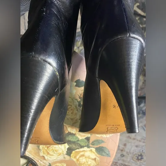 Neiman Marcus Vintage Italian Leather Black Knee Boots