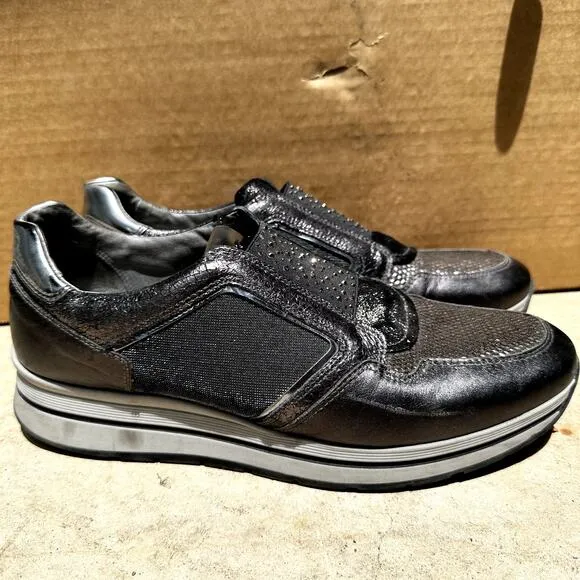 Nero Giardini Rhinestone Leather Sneakers Casual Fashion Pull On Black 41 10.5