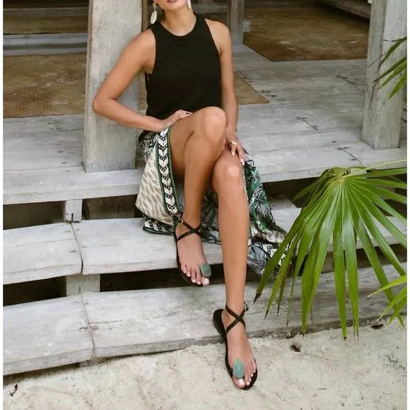NEW AMANU women's kibera embellished leather sandals in black croc