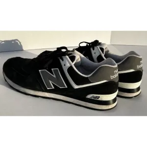 New Balance 574 Classics Black Grey White Suede Retro Mens Sneakers Size 14
