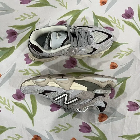 New Balance Grey Retro Sneakers