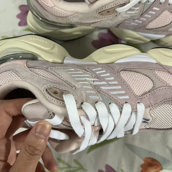 New Balance Retro Sneakers In Pink