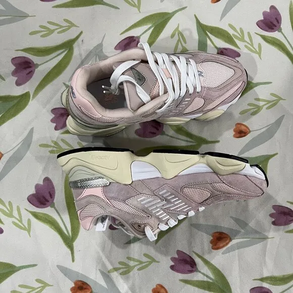 New Balance Retro Sneakers In Pink