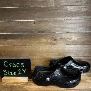 New Big Kids Crocs Classic Black High Shine‎ Patent Clogs Shoes Sandals Size 2 Y