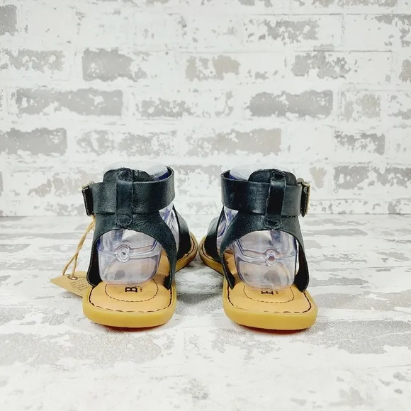 New Born Leah Black Leather Buckle Up Flat Sandals H787