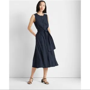 New Club Monaco Sleeveless button front dress