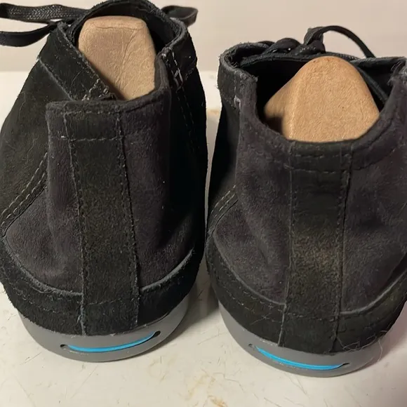 NEW Crocs Desert Chukka boots