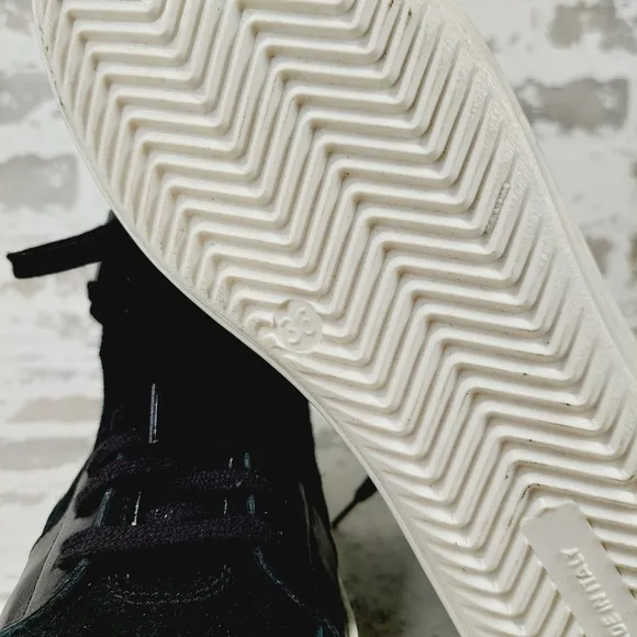 NEW Cynthia Rowley x Italeau Black Suede Lace Up High Top Sneakers V497