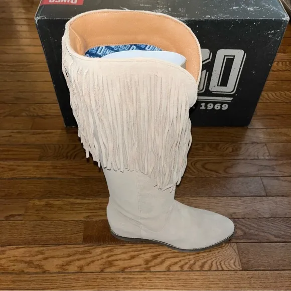 NEW Dingo Hassie Suede Fringe Western Boots Sand (Cream) Women’s Size 9