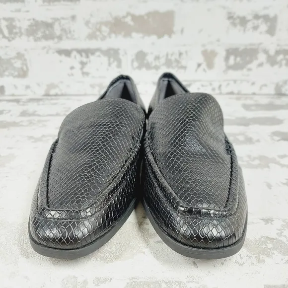 New Dolce Vita Catela Black Leather Snake Embossed Slip On Loafers H962