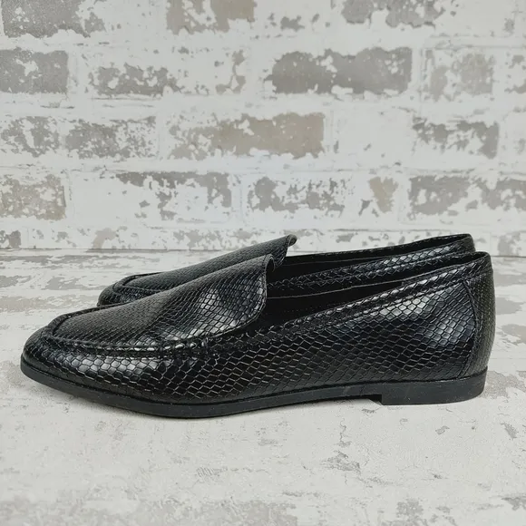 New Dolce Vita Catela Black Leather Snake Embossed Slip On Loafers H962