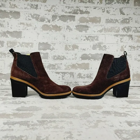 New Dr. Scholl's First Class Brown Suede Leather Slip On Boots M92