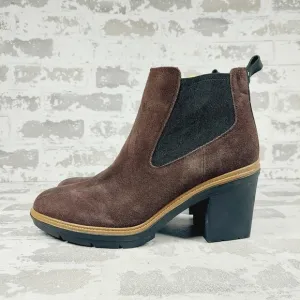 New Dr. Scholl's First Class Brown Suede Leather Slip On Boots M92