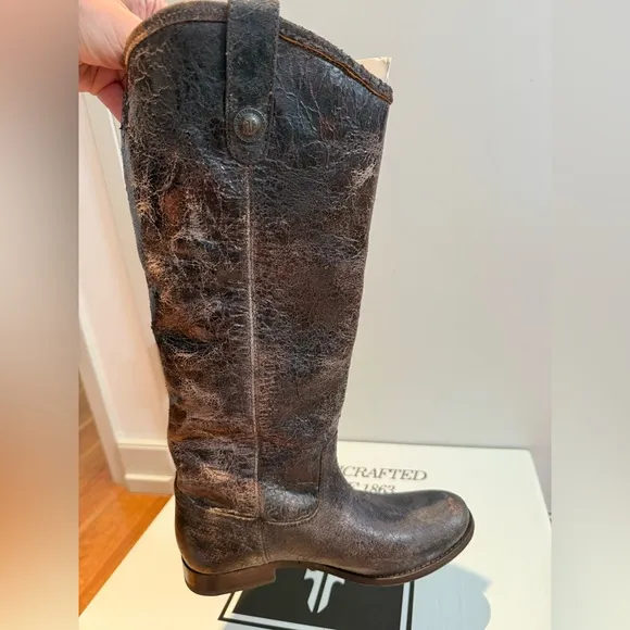 New Frye Melissa Button Chocolate / Dark Brown Distressed Leather Boots Size 6.5