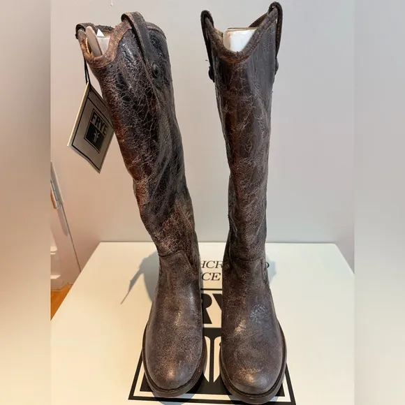 New Frye Melissa Button Chocolate / Dark Brown Distressed Leather Boots Size 6.5