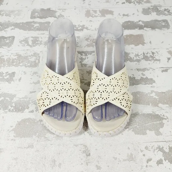 NEW Ilse Jacobsen Tulip Milk Cream Criss Cross Band Flat Slide Sandals V476