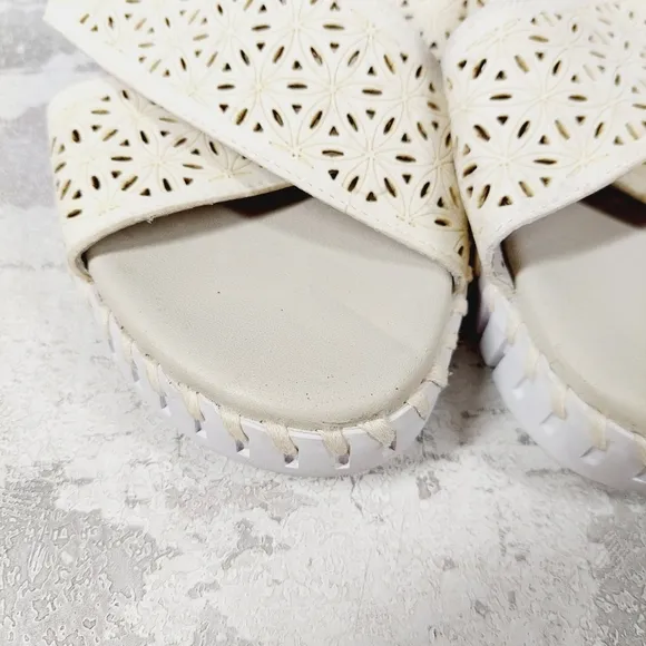 NEW Ilse Jacobsen Tulip Milk Cream Criss Cross Band Flat Slide Sandals V476