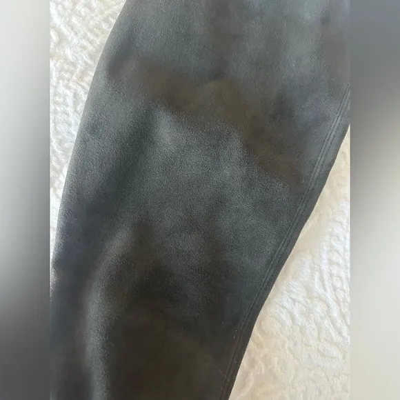 NEW in Box! Stuart Weitzman Suede Boots!