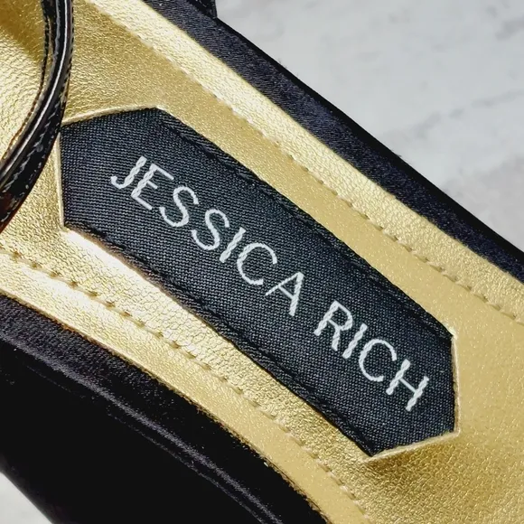 NEW Jessica Rich Black Ankle Strap Buckle Platform High Heeled Sandals W743