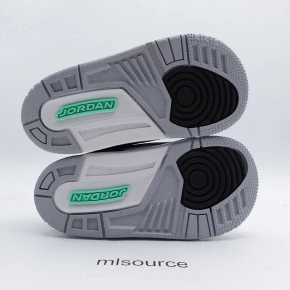 NEW Jordan 3 Retro Sneakers DM0968-031 Black/Green Glow