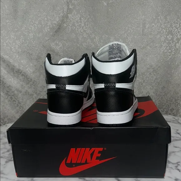 New - Kids’ Jordan High Retro Black &amp; White