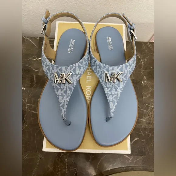 New! Michael kors jilly flat sandals, Chambray Size 9.5 (Authentic)