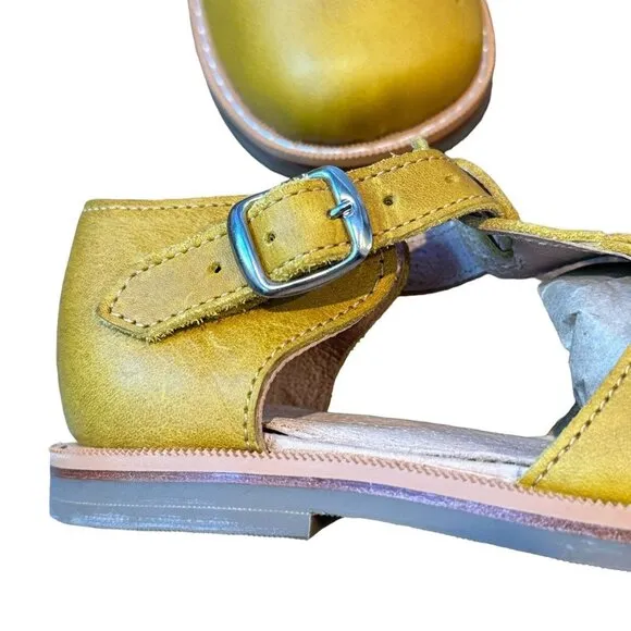 NEW Mikoleon Mustard Camperas Sandals
