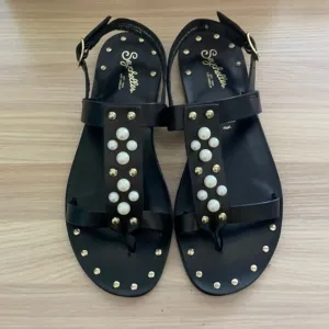 NEW Seychelles Black Day of Rest Studs Leather Flat Sandal US 6