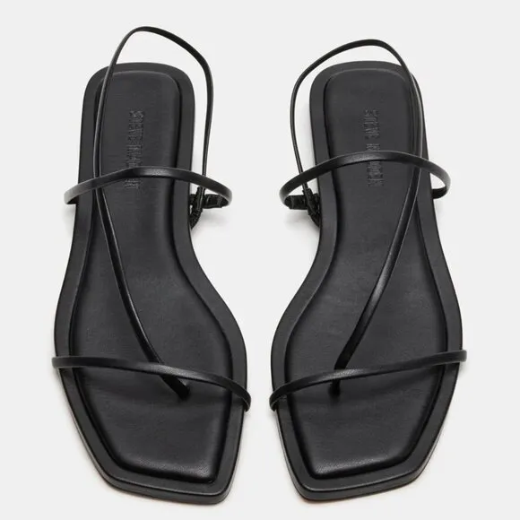 NEW Steve Madden Lynley Flat Strappy Sandals in Black