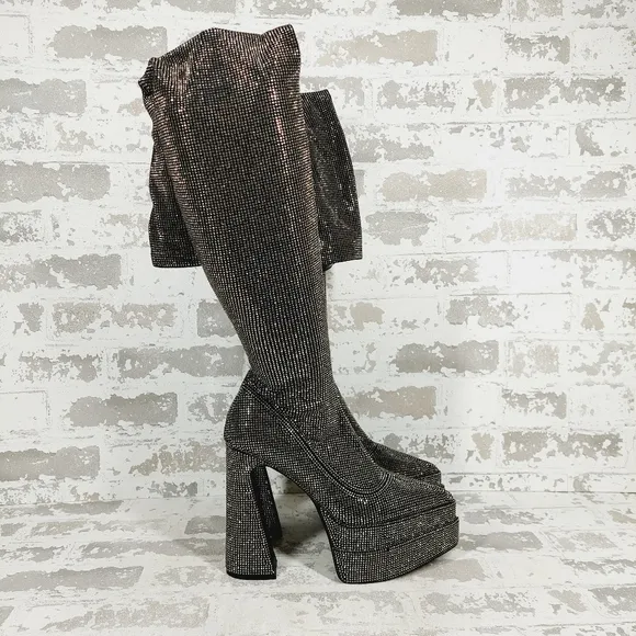 NEW Steve Madden Sultry Studded Platform Over the Knee Boots F150