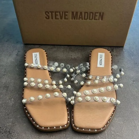 New Steve Madden Skyler flat sandals 7