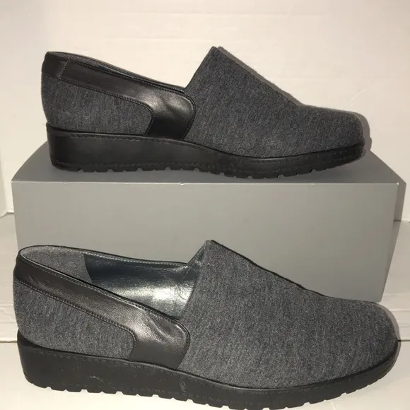 NEW Stuart Weitzman‎ Grey Loafers