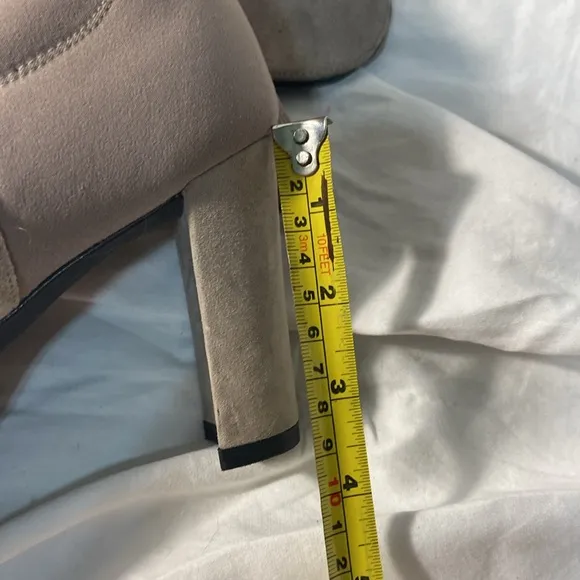New Stuart Weitzman taupe Suede Stretch Over The Knee Block Heels Boots